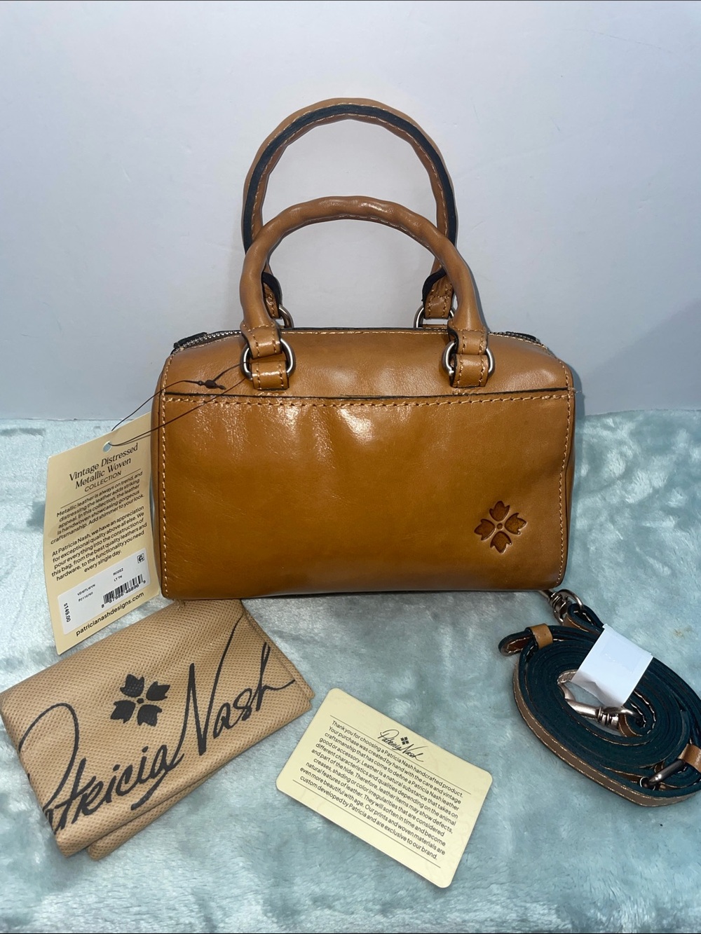 NWT Patricia Nash ‘Rodez’ Mini Barrel Satchel - Picture 2 of 12